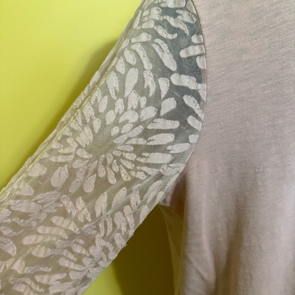 Banana Republic lace long sleeve - Picture 3 of 4